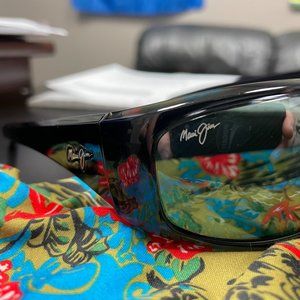 Maui Jim Wrap around Sun glasses
